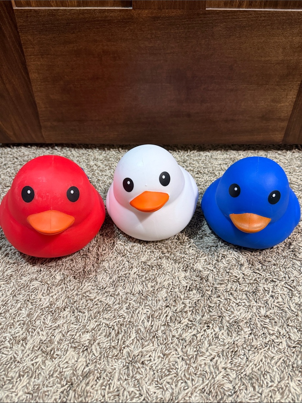Bundle of sunny days squishy ducks